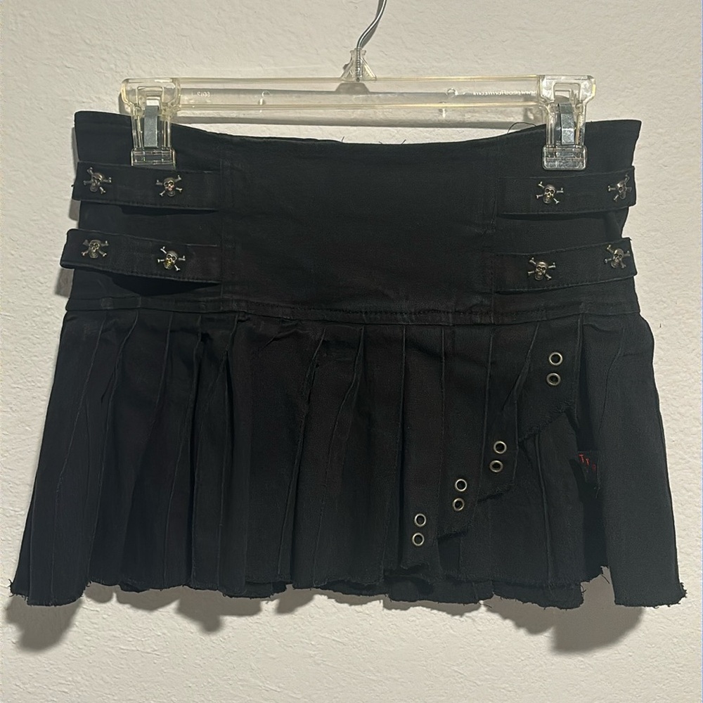 TRIPP NYC MINI PLEATED SKIRT (BLACK) | SIZE M